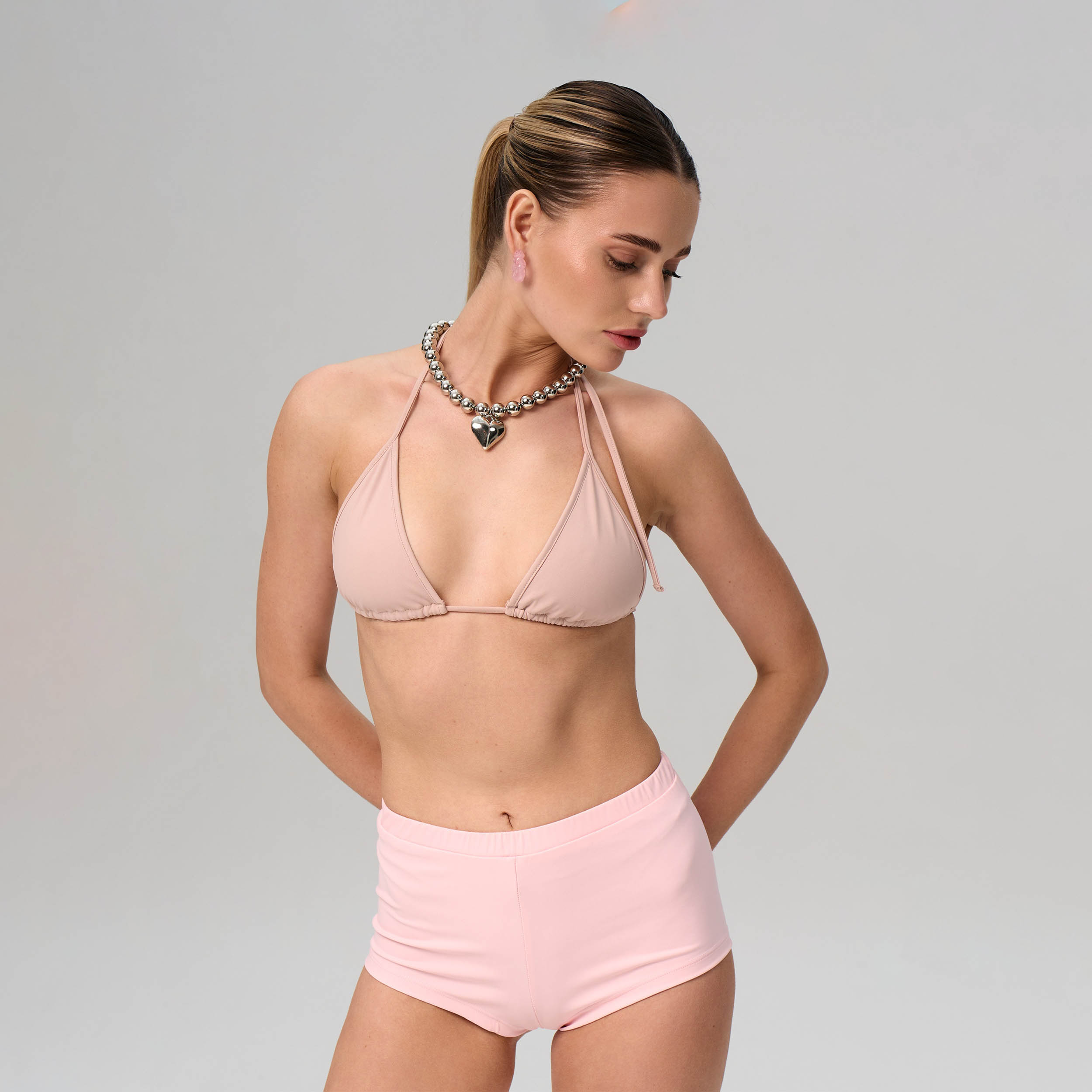 Beżowy top trójkątny